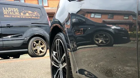 Lloyd’s Detailing